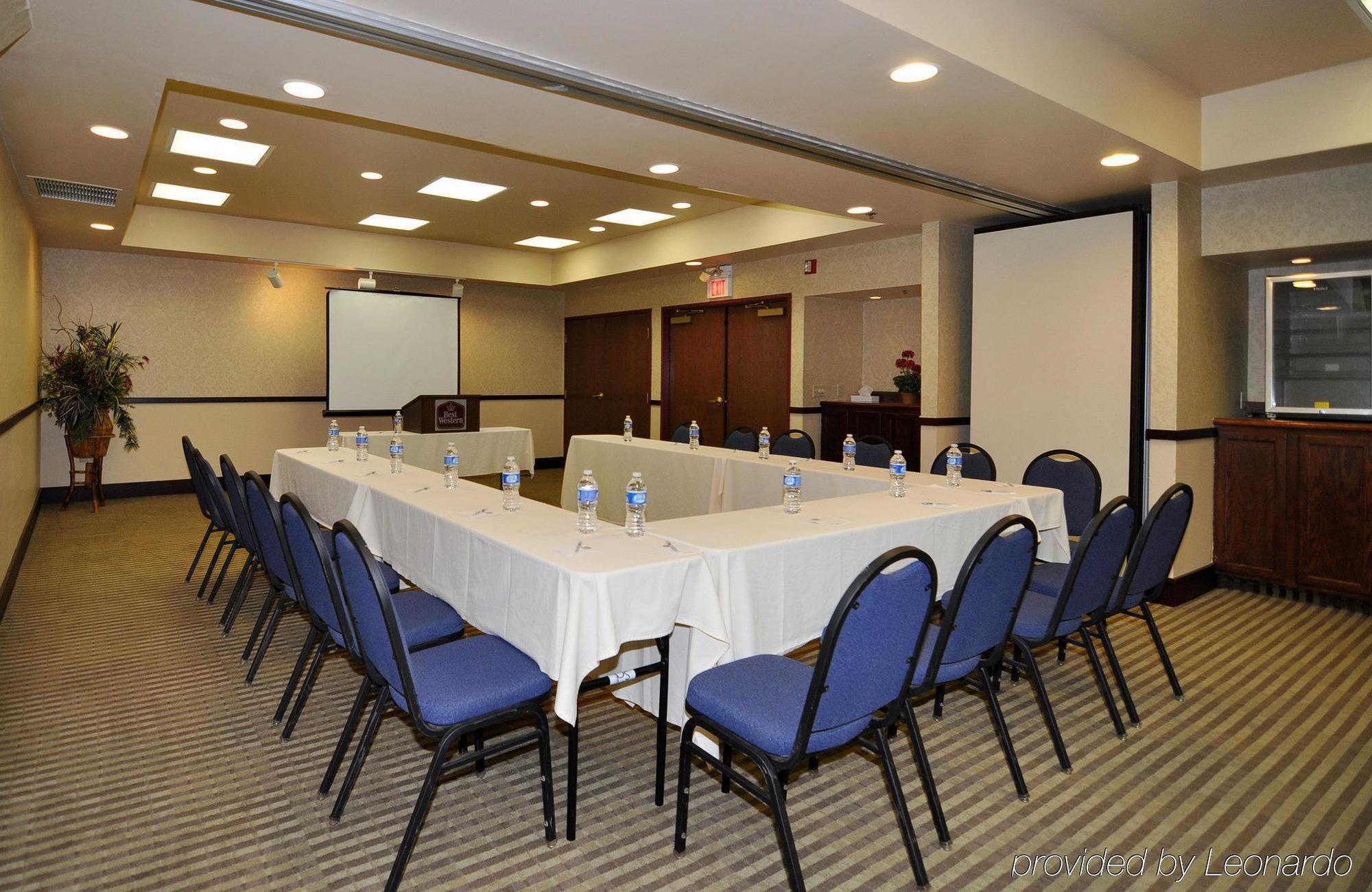 Norwood Inn And Suites Chaska Facilities photo